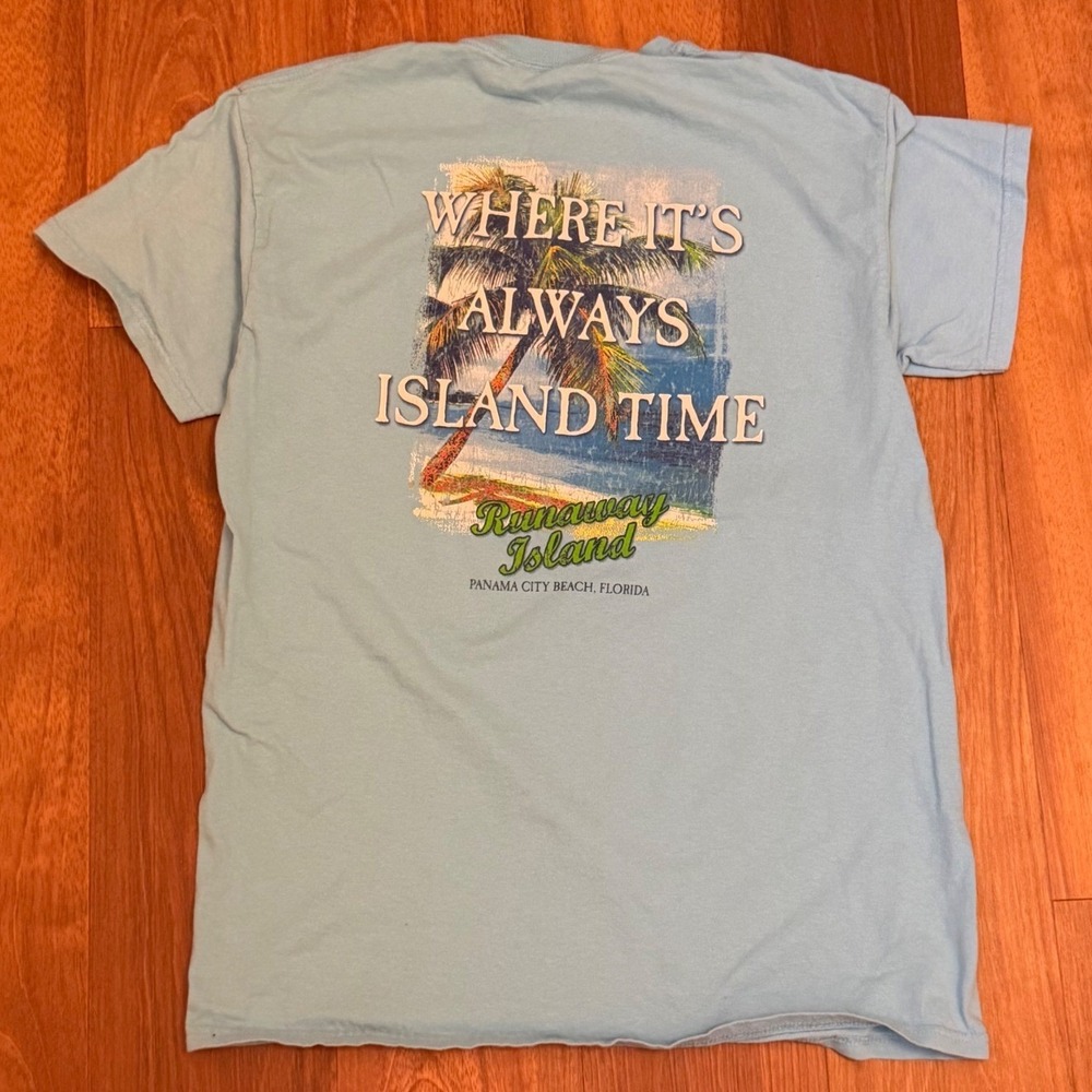 Vintage Runaway Island Panama Beach City Florida Graphic T-Shirt Size Medium